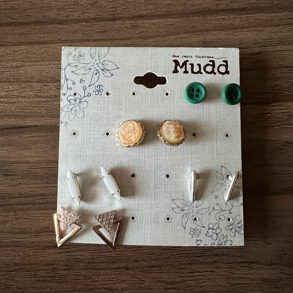Set of 5 Stud Earrings